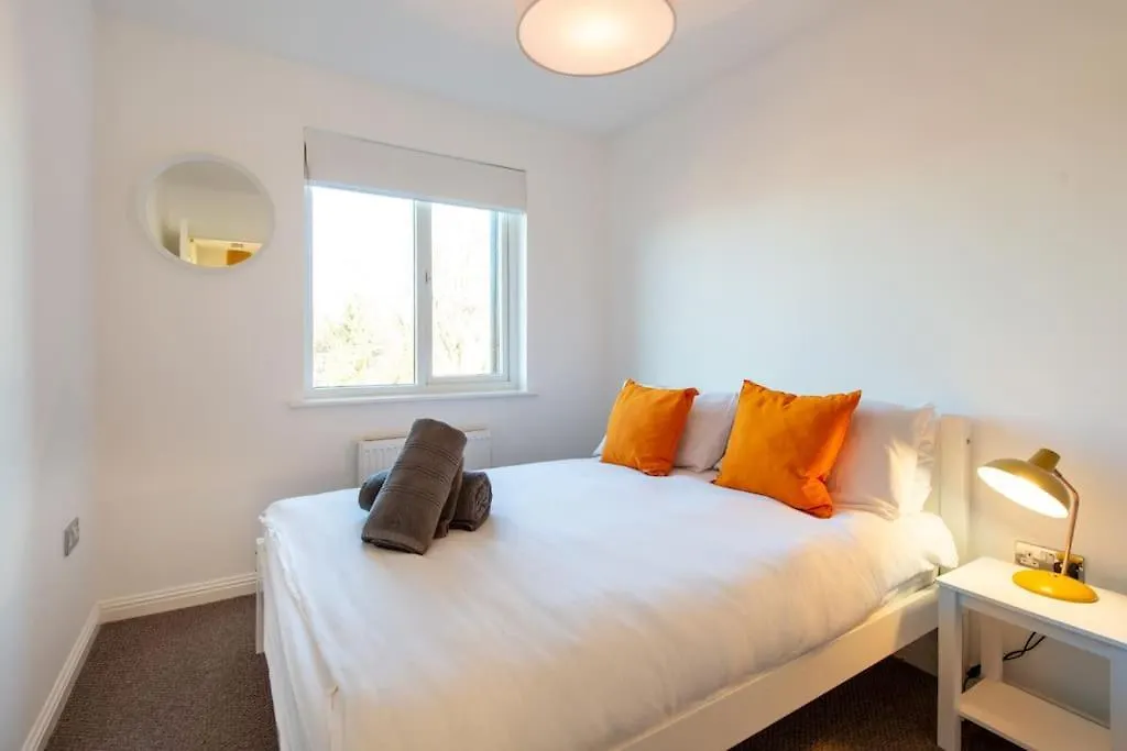 City Centre 4 Bed House Free Parking Walk To Town Cardiff 0*,