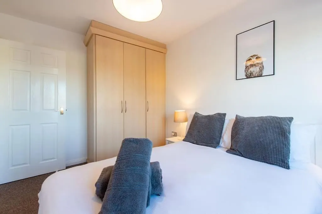 City Centre 4 Bed House Free Parking Walk To Town Cardiff
